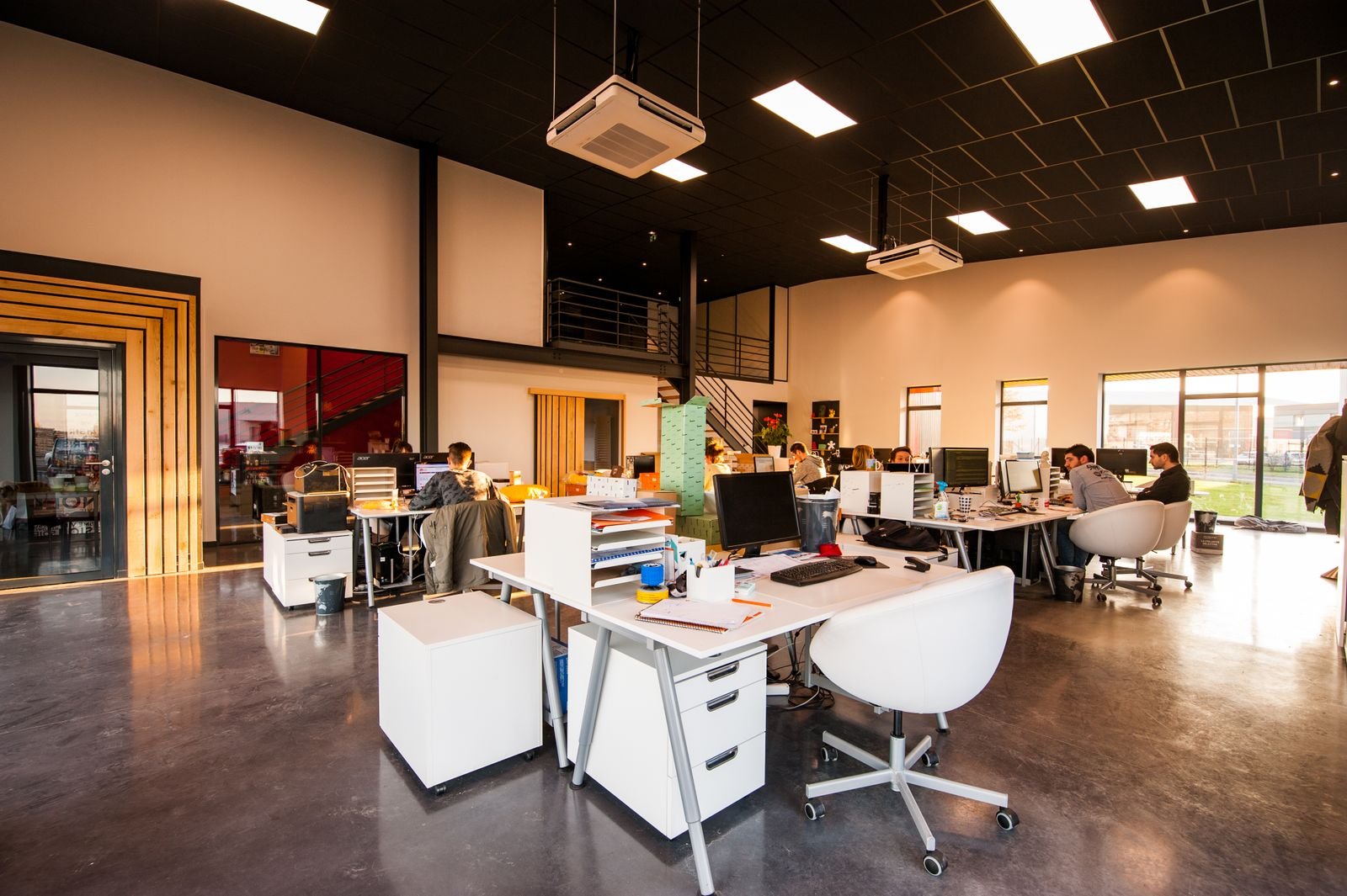 Bureaux d'une agence digitale moderne
